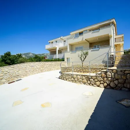 Apartments Villa Perla Rovanjska Exterior photo
