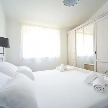 Apartments Villa Perla Rovanjska Room photo