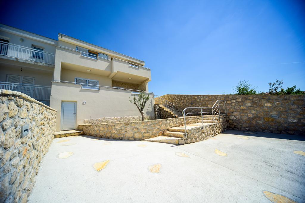 Perla Apartment *